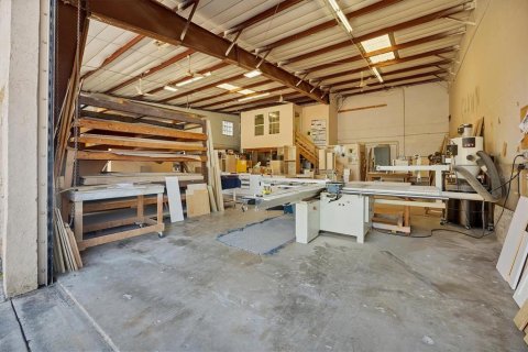 Commercial property in Punta Gorda, Florida 11.15 sq.m. № 1190327 - photo 6