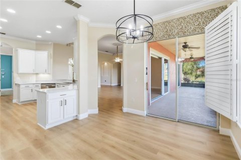 Villa ou maison à vendre à Kissimmee, Floride: 3 chambres, 239.69 m2 № 2389300 - photo 20