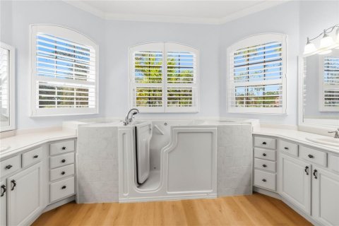 Villa ou maison à vendre à Kissimmee, Floride: 3 chambres, 239.69 m2 № 2389300 - photo 23