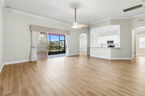 Villa ou maison à vendre à Kissimmee, Floride: 3 chambres, 239.69 m2 № 2389300 - photo 10