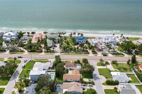 Casa en venta en Belleair Beach, Florida, 3 dormitorios, 181.35 m2 № 1912520 - foto 6