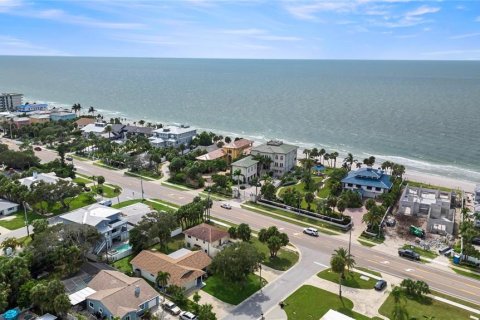 Casa en venta en Belleair Beach, Florida, 3 dormitorios, 181.35 m2 № 1912520 - foto 5