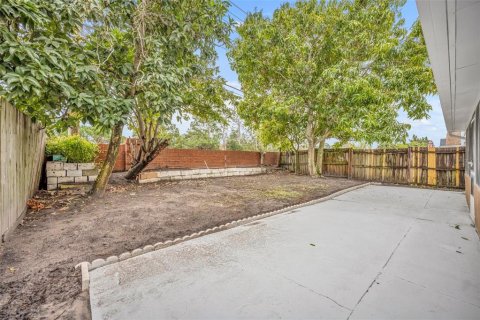 Casa en venta en Kissimmee, Florida, 4 dormitorios, 148.18 m2 № 1751413 - foto 27
