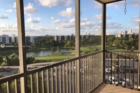 Copropriété à vendre à Aventura, Floride: 2 chambres, 115.01 m2 № 1958744 - photo 1