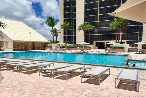 Copropriété à vendre à Aventura, Floride: 2 chambres, 115.01 m2 № 1958744 - photo 25