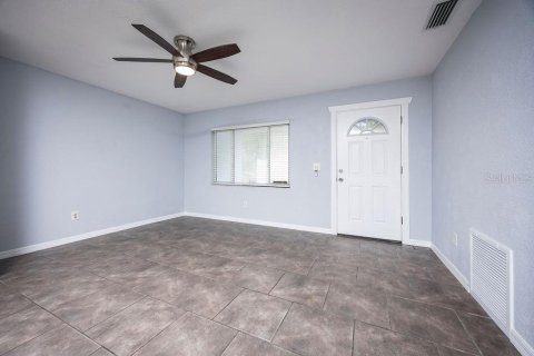 House in Edgewater, Florida 3 bedrooms, 96.43 sq.m. № 2408411 - photo 12
