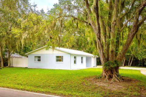 House in Edgewater, Florida 3 bedrooms, 96.43 sq.m. № 2408411 - photo 9