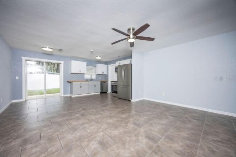 House in Edgewater, Florida 3 bedrooms, 96.43 sq.m. № 2408411 - photo 14