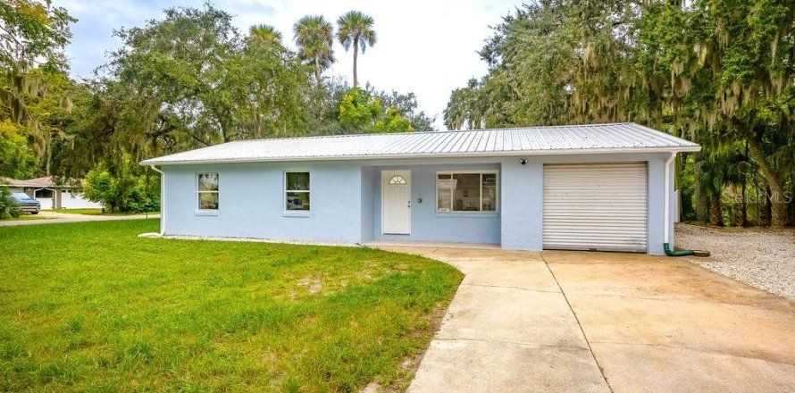 House in Edgewater, Florida 3 bedrooms, 96.43 sq.m. № 2408411