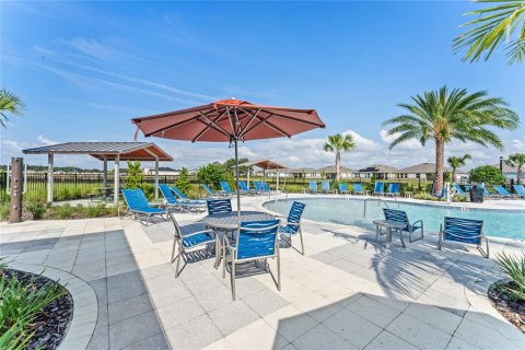 Villa ou maison à vendre à Kissimmee, Floride: 4 chambres, 258.92 m2 № 1853897 - photo 16