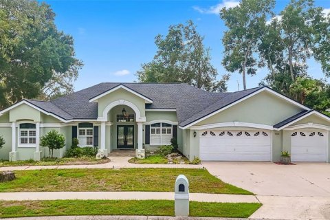 House in Temple Terrace, Florida 4 bedrooms, 232.07 sq.m. № 2272800
