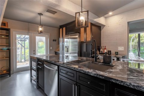 Villa ou maison à vendre à Hollywood, Floride: 3 chambres, 152.73 m2 № 1997457 - photo 7