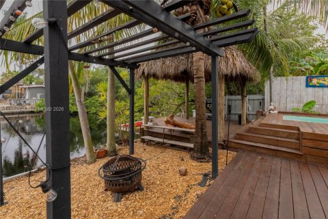 Villa ou maison à vendre à Hollywood, Floride: 3 chambres, 152.73 m2 № 1997457 - photo 27