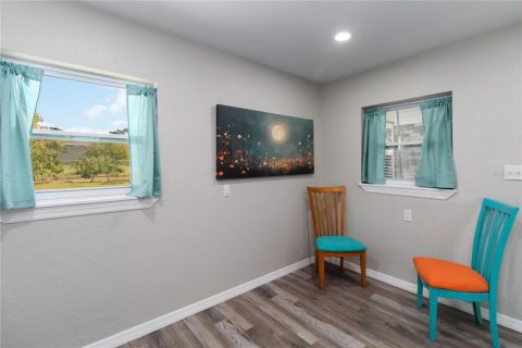 House in Auburndale, Florida 3 bedrooms, 80.27 sq.m. № 1893742 - photo 12
