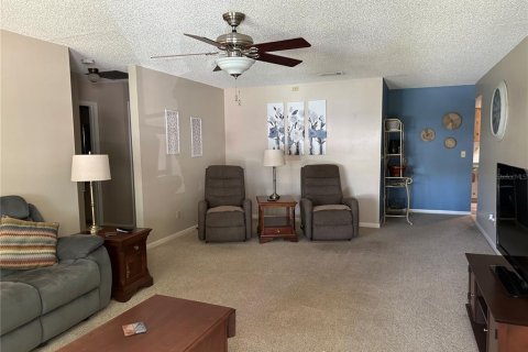 House in Ocala, Florida 3 bedrooms, 130.9 sq.m. № 1908915 - photo 2