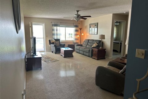 House in Ocala, Florida 3 bedrooms, 130.9 sq.m. № 1908915 - photo 7