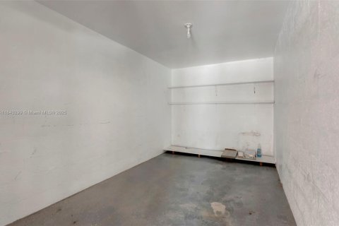Condo in Plantation, Florida, 2 bedrooms  № 1839144 - photo 24