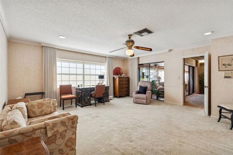 House in Wesley Chapel, Florida 4 bedrooms, 489.04 sq.m. № 2124169 - photo 26