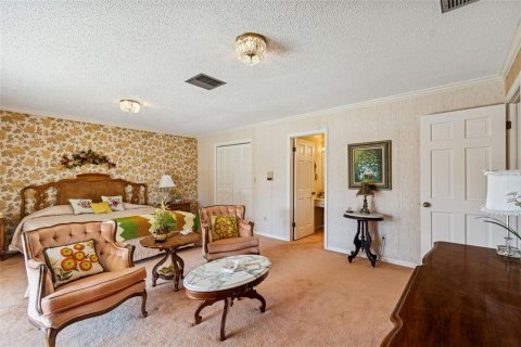 House in Wesley Chapel, Florida 4 bedrooms, 489.04 sq.m. № 2124169 - photo 22
