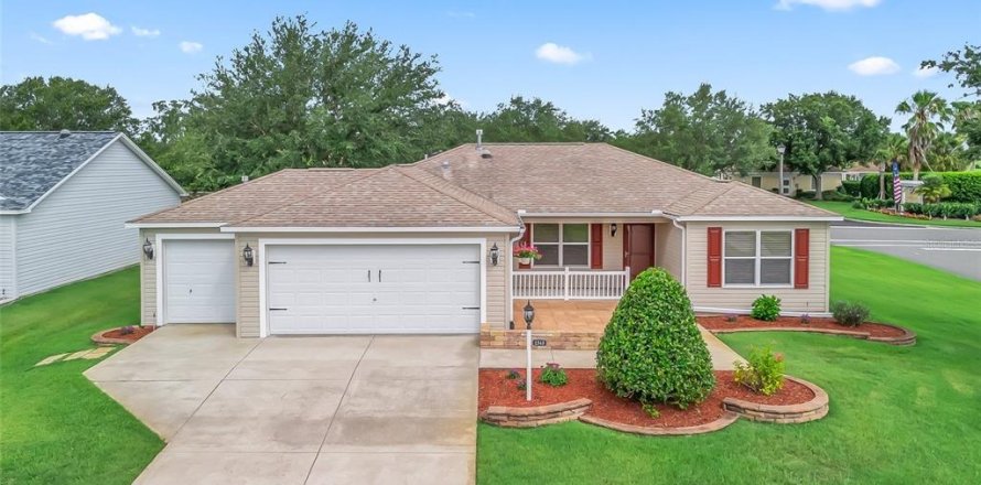 House in The Villages, Florida 3 bedrooms, 141.86 sq.m. № 1789002