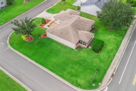 House in The Villages, Florida 3 bedrooms, 141.86 sq.m. № 1789002 - photo 24