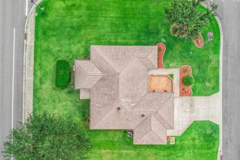 House in The Villages, Florida 3 bedrooms, 141.86 sq.m. № 1789002 - photo 25