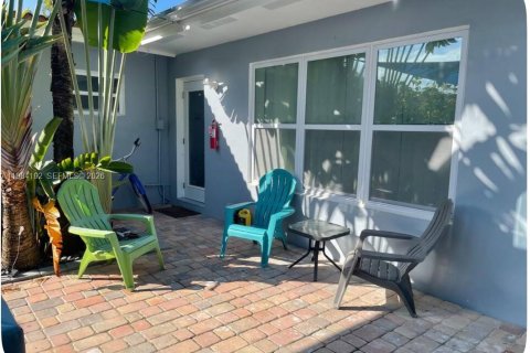 Villa ou maison à louer à Fort Lauderdale, Floride: 2 chambres, 78.97 m2 № 2045498 - photo 9