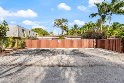 House in Fort Lauderdale, Florida 2 bedrooms, 78.97 sq.m. № 2045498 - photo 19