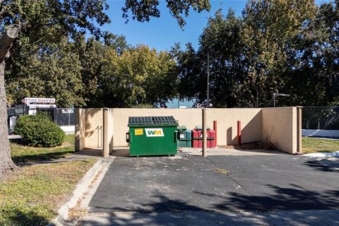 Commercial property in Orlando, Florida 292.64 sq.m. № 2108467 - photo 8