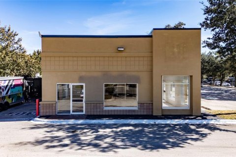 Commercial property in Orlando, Florida 292.64 sq.m. № 2108467 - photo 4