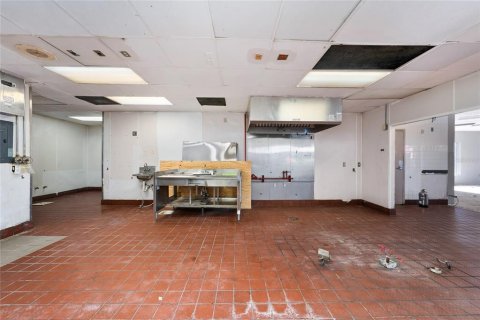 Commercial property in Orlando, Florida 292.64 sq.m. № 2108467 - photo 15