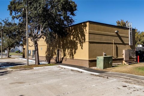 Commercial property in Orlando, Florida 292.64 sq.m. № 2108467 - photo 2