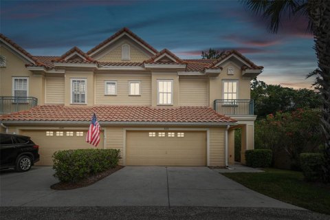 Touwnhouse à vendre à Palm Harbor, Floride: 4 chambres, 215.35 m2 № 1583624 - photo 4