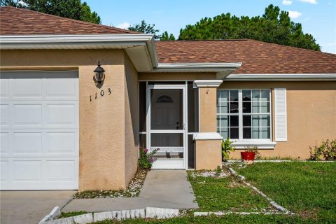 House in Lehigh Acres, Florida 3 bedrooms, 118.17 sq.m. № 2217540 - photo 3