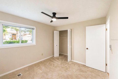 House in Palm Coast, Florida 3 bedrooms, 155.43 sq.m. № 2199844 - photo 15