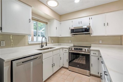 House in Palm Coast, Florida 3 bedrooms, 155.43 sq.m. № 2199844 - photo 4
