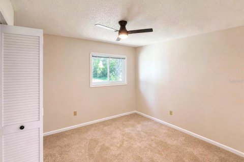 House in Palm Coast, Florida 3 bedrooms, 155.43 sq.m. № 2199844 - photo 13