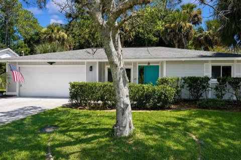 House in Palm Coast, Florida 3 bedrooms, 155.43 sq.m. № 2199844