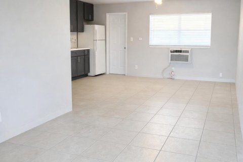 Apartamento en alquiler en Deerfield Beach, Florida, 3 habitaciones, 65.03 m2 № 2088254 - foto 5