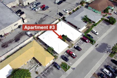 Apartamento en alquiler en Deerfield Beach, Florida, 3 habitaciones, 65.03 m2 № 2088254 - foto 2