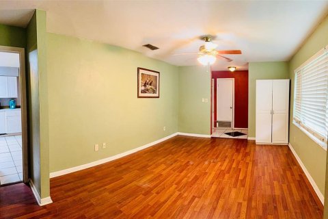 Villa ou maison à vendre à Gainesville, Floride: 4 chambres, 216.83 m2 № 1899376 - photo 5