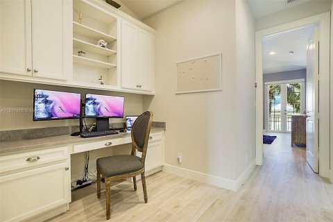 Touwnhouse à vendre à Juno Beach, Floride: 3 chambres, 185.34 m2 № 1896059 - photo 15