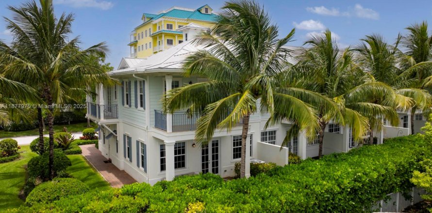 Adosado en Juno Beach, Florida 3 dormitorios, 185.34 m2 № 1896059