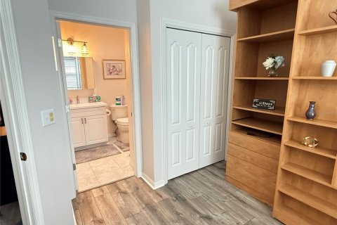Copropriété à louer à Sun City Center, Floride: 2 chambres, 127.83 m2 № 2413813 - photo 15