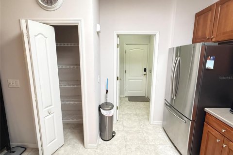 Copropriété à louer à Sun City Center, Floride: 2 chambres, 127.83 m2 № 2413813 - photo 7