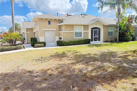 Condo à Sun City Center, Floride, 2 chambres  № 2413813