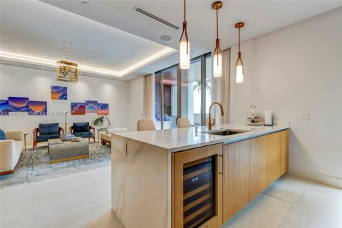 Снять в аренду кондоминиум в Корал-Гейблс, Флорида 3 спальни, 233.18м2, № 2004858 - фото 8