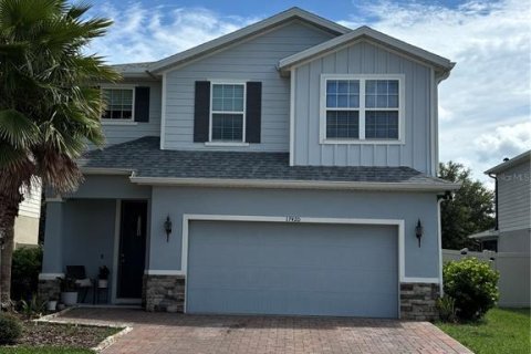 Villa ou maison à Clermont, Floride 3 chambres, 180.97 m2 № 2321325