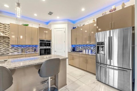 Villa ou maison à vendre à Thonotosassa, Floride: 5 chambres, 352.29 m2 № 2339292 - photo 12