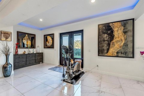 Villa ou maison à vendre à Thonotosassa, Floride: 5 chambres, 352.29 m2 № 2339292 - photo 16